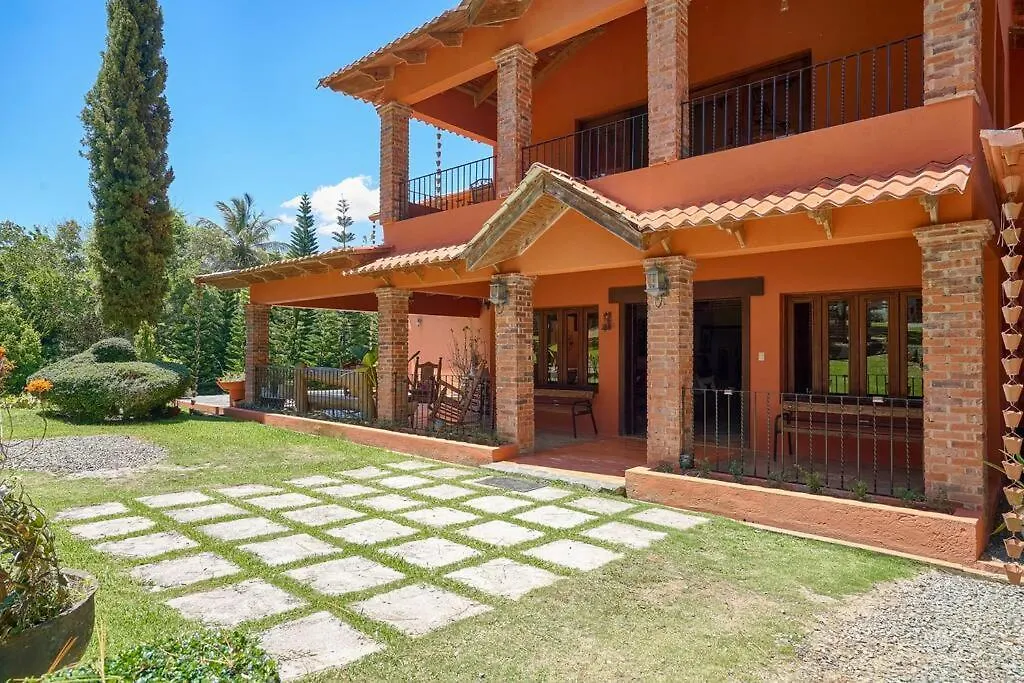 Escape Chalet At Pinar Del Sol In Jarabacoa