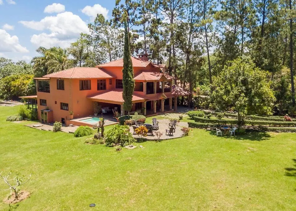 Escape Chalet At Pinar Del Sol In Jarabacoa
