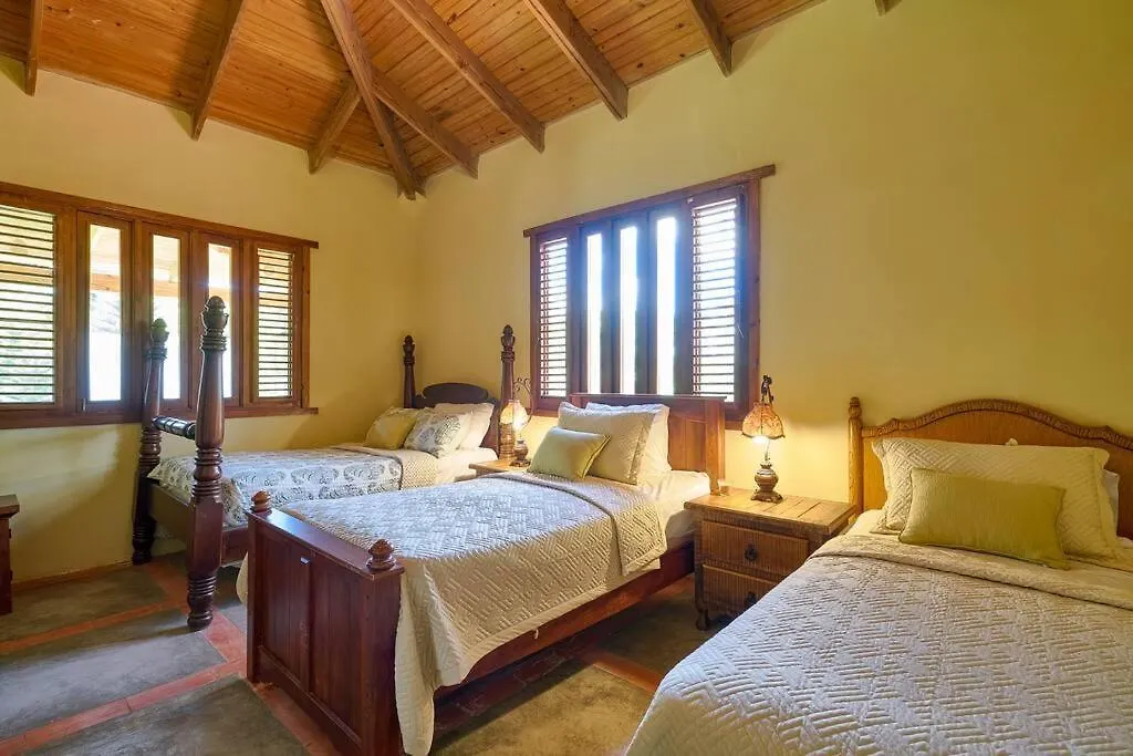 Escape Chalet At Pinar Del Sol In Jarabacoa