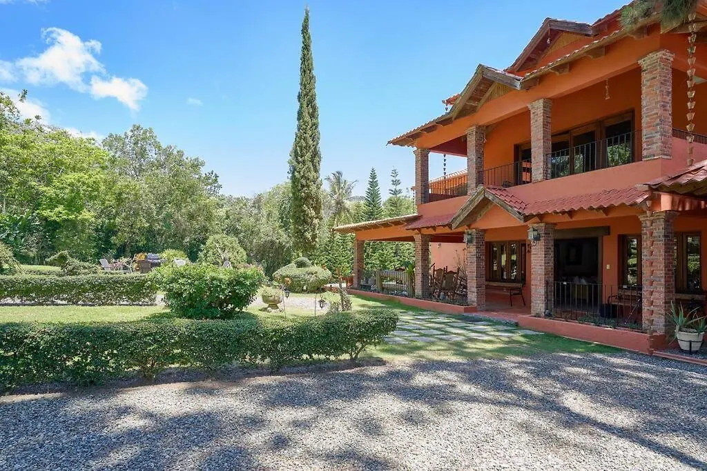 Escape Chalet At Pinar Del Sol In Jarabacoa