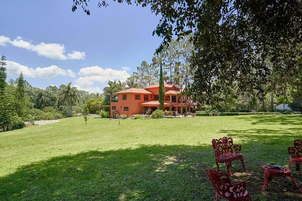 Escape Chalet At Pinar Del Sol In 哈拉瓦科阿